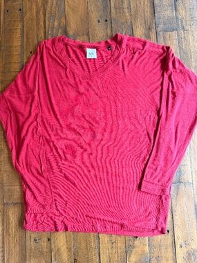Cabi Serenity Long Sleeve Tee – Heather Red - Small